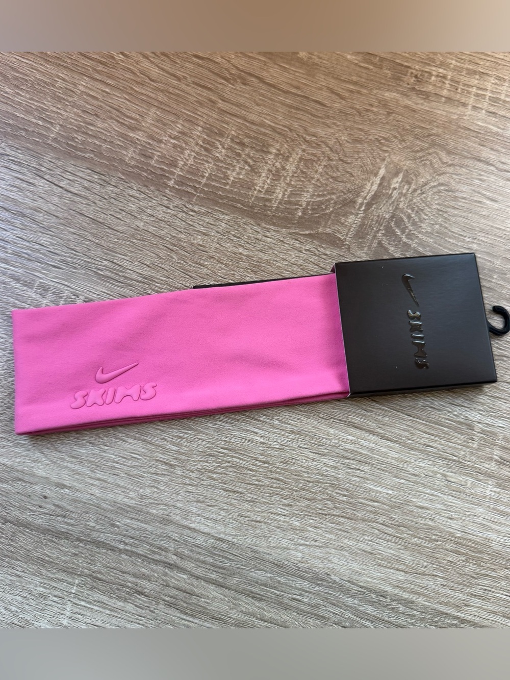Nike x Skims Headband Pink Light Flamingo